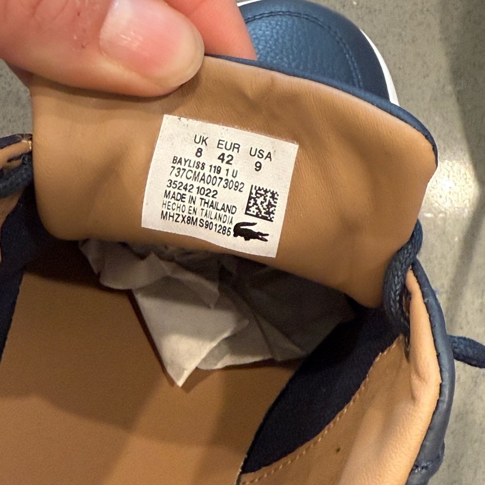 Lacoste Blue Sneakers with Low-Top Design and White Soles - Picture 3 of 3